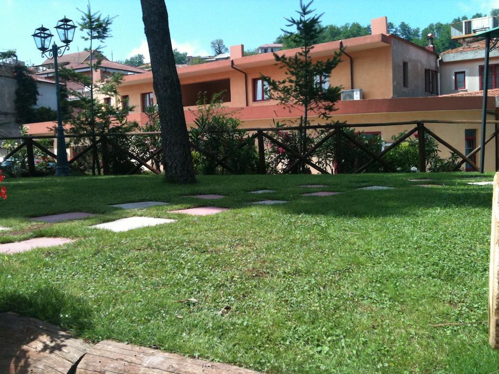 Hotel Castelmonardo Filadelfia Exterior photo